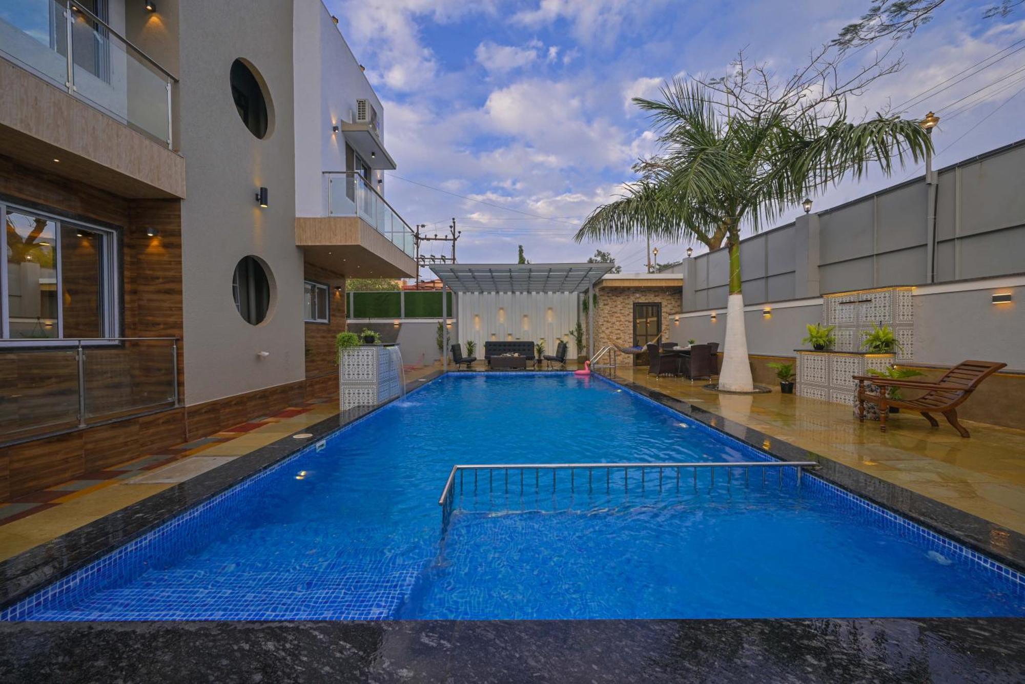 Azure Retreat Villa By Tropicana Stays Lonavala Exterior foto